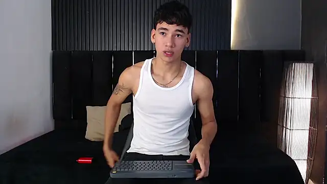 Snapshot of Dominic_ghost chatting on March 28, 2026, 2:56 am Dominic ghost online show from March 28, 2026, 2:56 am