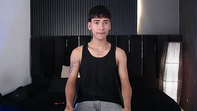 Snapshot of Dominic_ghost chatting on April 12, 2026, 12:58 am Dominic ghost online show from April 12, 2026, 12:58 am