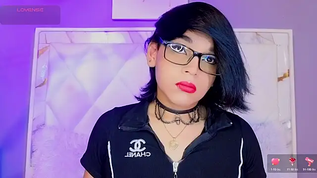 Dannyhot  online show from May 6, 2026, 7:51 pm