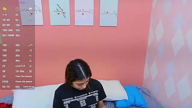 little beillis online show from September 19, 2025, 1:15 pm