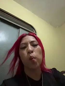 Scarlett fiire online show from November 18, 2025, 4:27 am