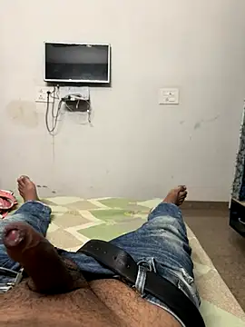 Hotguyforfun online show from December 5, 2025, 12:15 pm