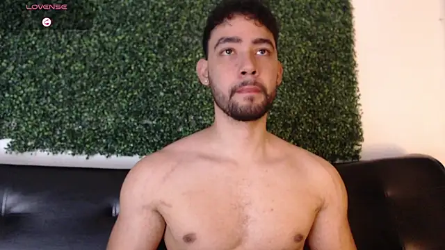 Snapshot of sam_ford_2 chatting on April 5, 2026, 12:39 am sam ford 2 online show from April 5, 2026, 12:39 am