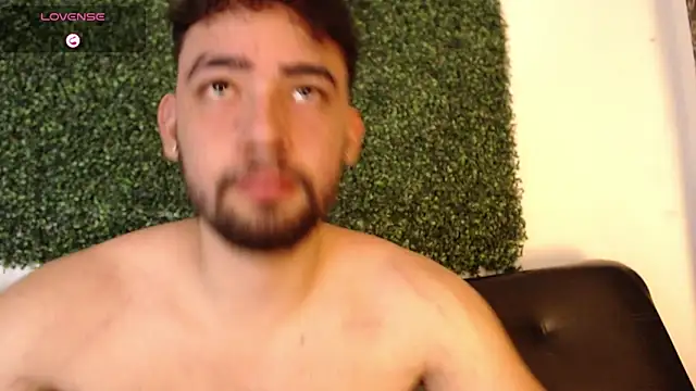 Snapshot of sam_ford_2 chatting on March 22, 2026, 12:03 am sam ford 2 online show from March 22, 2026, 12:03 am