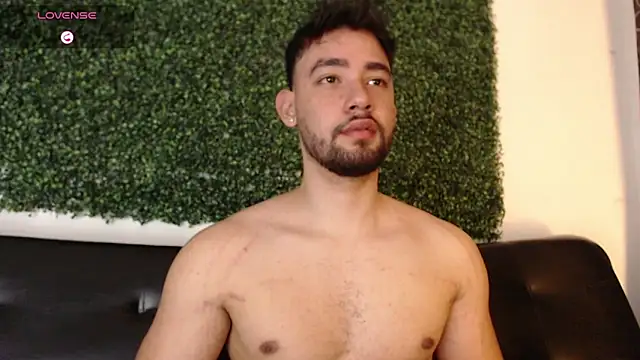 Snapshot of sam_ford_2 chatting on March 7, 2026, 12:17 am sam ford 2 online show from March 7, 2026, 12:17 am