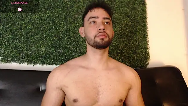 Snapshot of sam_ford_2 chatting on March 29, 2026, 12:34 am sam ford 2 online show from March 29, 2026, 12:34 am