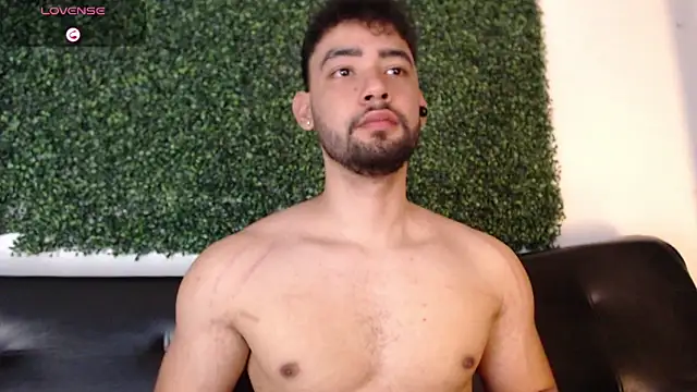 Snapshot of sam_ford_2 chatting on April 1, 2026, 1:19 am sam ford 2 online show from April 1, 2026, 1:19 am