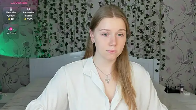  influensii  online show from November 24, 2025, 4:56 am