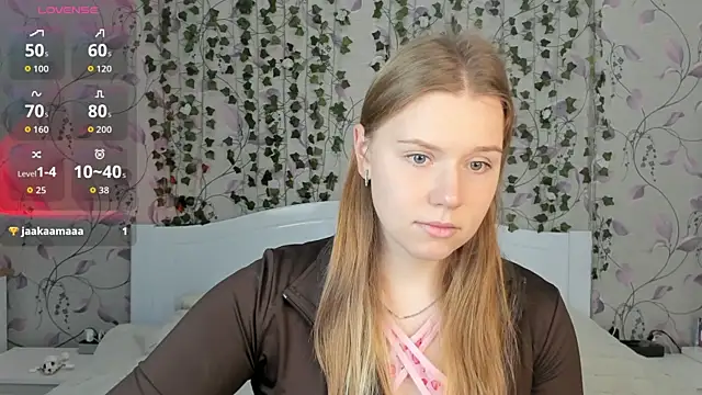  influensii  online show from November 11, 2025, 5:13 am