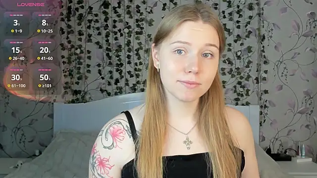  influensii  online show from November 10, 2025, 4:50 am