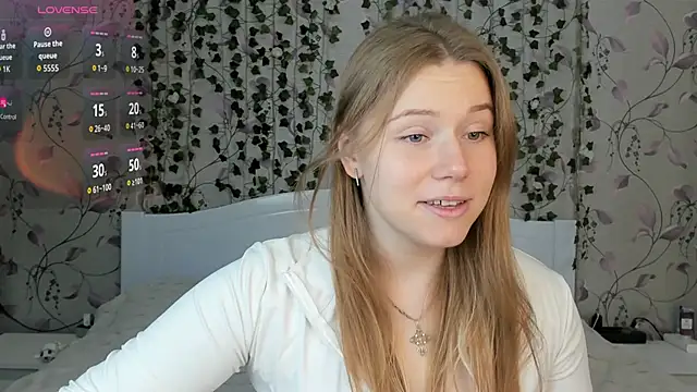  influensii  online show from November 12, 2025, 5:22 am