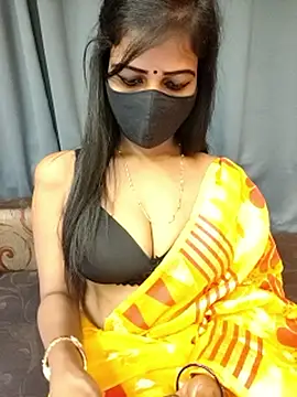 Snapshot of Misss-julli chatting on February 28, 2026, 1:44 pm Misss-julli online show from February 28, 2026, 1:44 pm