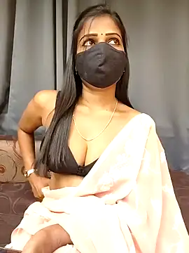 Misss-julli online show from October 11, 2025, 4:41 pm