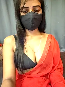 Snapshot of Misss-julli chatting on February 1, 2026, 10:52 pm Misss-julli online show from February 1, 2026, 10:52 pm