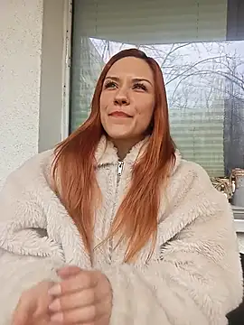 Snapshot of SlimBellaa chatting on February 24, 2026, 11:44 am SlimBellaa online show from February 24, 2026, 11:44 am