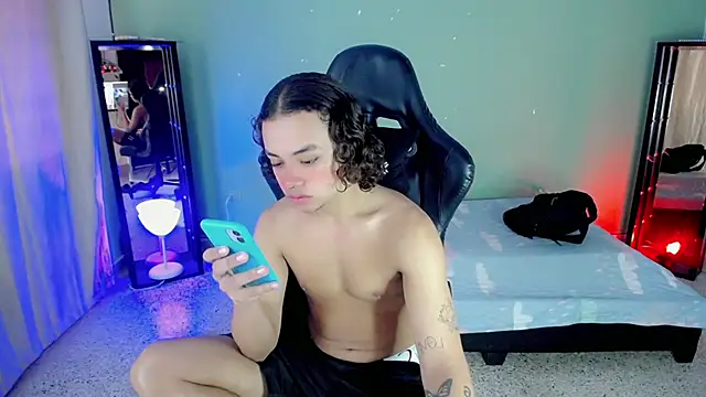 Snapshot of Stein_ chatting on November 2, 2025, 2:44 pm Stein online show from November 2, 2025, 2:44 pm