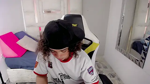 Snapshot of Stein_ chatting on November 28, 2025, 8:53 pm Stein online show from November 28, 2025, 8:53 pm