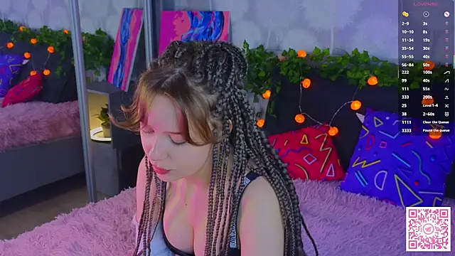 EmiliSaren online show from October 8, 2025, 6:19 pm