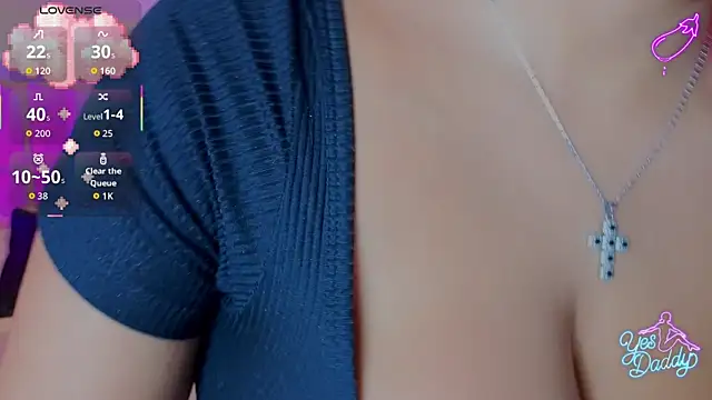 Snapshot of AlanaOdison chatting on April 8, 2026, 7:37 pm AlanaOdison online show from April 8, 2026, 7:37 pm