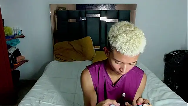 Snapshot of Raam_Star chatting on March 4, 2026, 6:21 am Raam Star online show from March 4, 2026, 6:21 am