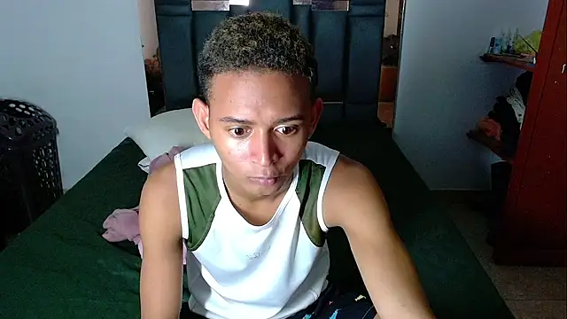 Snapshot of Raam_Star chatting on March 31, 2026, 6:37 am Raam Star online show from March 31, 2026, 6:37 am