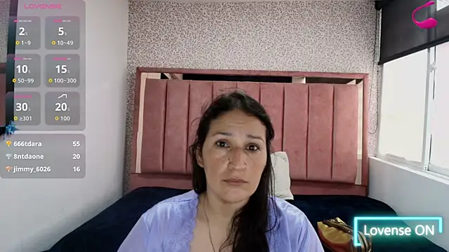 Snapshot of Barbara_fox__ chatting on April 23, 2026, 12:11 pm Barbara fox online show from April 23, 2026, 12:11 pm