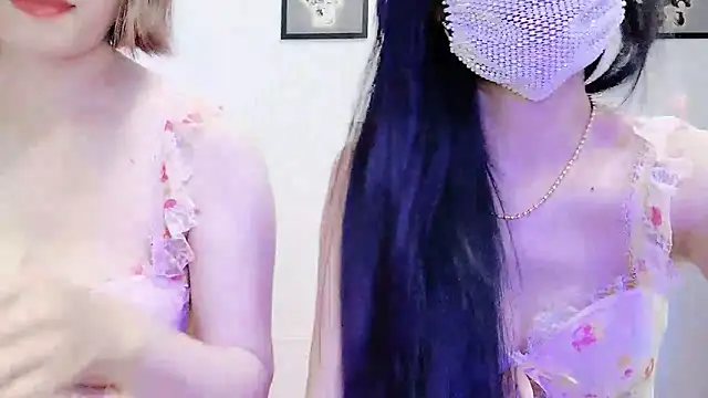 Snapshot of Sexlove_bb chatting on April 9, 2026, 7:14 am Sexlove bb online show from April 9, 2026, 7:14 am