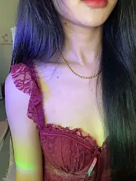 Snapshot of Sexlove_bb chatting on March 26, 2026, 12:42 am Sexlove bb online show from March 26, 2026, 12:42 am