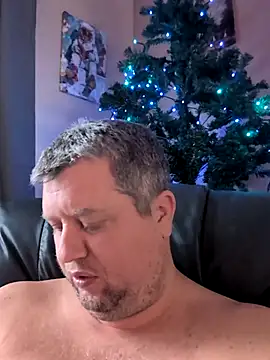 Single White Male online show from November 29, 2025, 4:07 pm