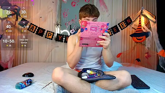 TaylerWhite online show from October 30, 2025, 12:36 pm