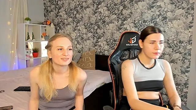 Laila Blarr online show from December 4, 2025, 11:09 am