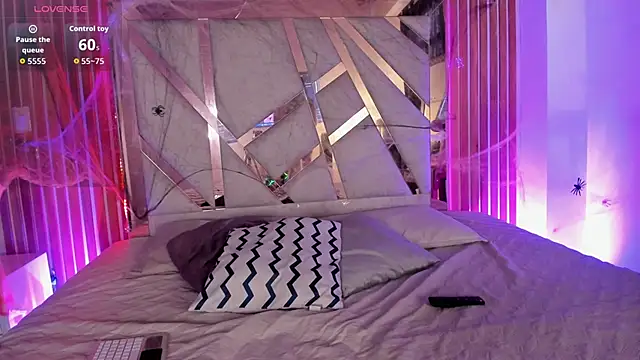 sweet tamara  online show from October 24, 2025, 7:13 pm