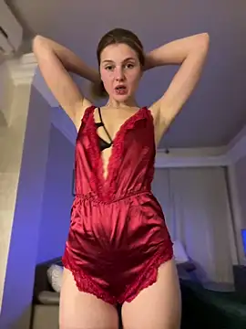 Emaline Fane online show from January 14, 2026, 5:05 pm