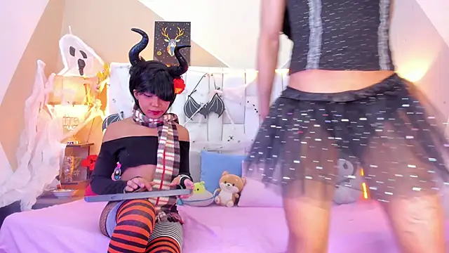 MilkWhore1 online show from October 31, 2025, 9:32 pm