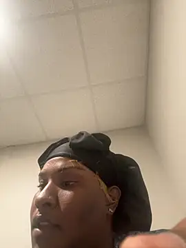 Snapshot of honestlychina chatting on September 28, 2025, 9:11 pm honestlychina online show from September 28, 2025, 9:11 pm