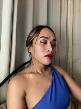 Snapshot of RomanticPearlTS chatting on March 24, 2026, 2:44 am RomanticPearlTS online show from March 24, 2026, 2:44 am