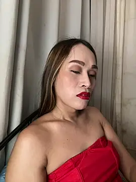 Snapshot of RomanticPearlTS chatting on April 6, 2026, 2:51 am RomanticPearlTS online show from April 6, 2026, 2:51 am