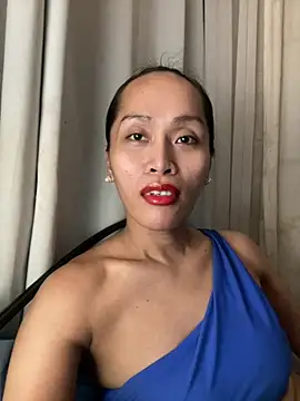 Snapshot of RomanticPearlTS chatting on March 27, 2026, 12:06 pm RomanticPearlTS online show from March 27, 2026, 12:06 pm