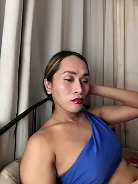 Snapshot of RomanticPearlTS chatting on March 17, 2026, 2:09 pm RomanticPearlTS online show from March 17, 2026, 2:09 pm