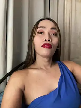 Snapshot of RomanticPearlTS chatting on April 13, 2026, 12:58 am RomanticPearlTS online show from April 13, 2026, 12:58 am