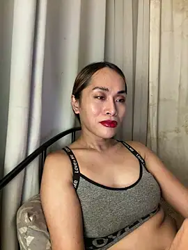 Snapshot of RomanticPearlTS chatting on March 8, 2026, 1:33 am RomanticPearlTS online show from March 8, 2026, 1:33 am