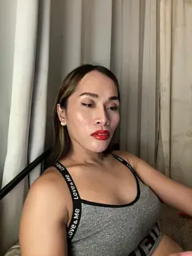 Snapshot of RomanticPearlTS chatting on March 20, 2026, 2:40 pm RomanticPearlTS online show from March 20, 2026, 2:40 pm