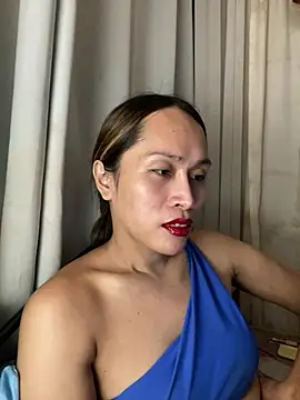 Snapshot of RomanticPearlTS chatting on April 1, 2026, 1:12 pm RomanticPearlTS online show from April 1, 2026, 1:12 pm