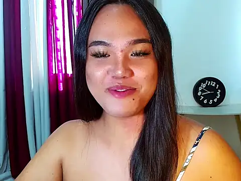 Snapshot of miss_glenda chatting on October 5, 2025, 12:34 am miss glenda online show from October 5, 2025, 12:34 am