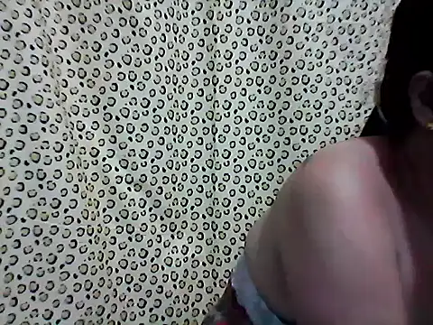 nhayasquirt online show from September 24, 2025, 10:22 am