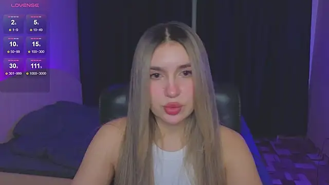 RoxyChill online show from October 11, 2025, 9:27 pm