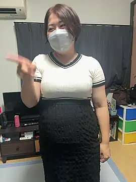 Snapshot of hima-wari0707 chatting on October 19, 2025, 1:14 pm hima-wari0707 online show from October 19, 2025, 1:14 pm