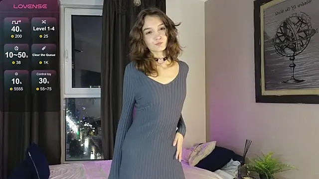 Snapshot of DebiHenks chatting on September 18, 2025, 5:38 pm DebiHenks online show from September 18, 2025, 5:38 pm