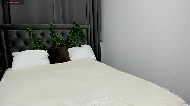 Snapshot of cute_luucy chatting on November 24, 2025, 1:38 am cute luucy online show from November 24, 2025, 1:38 am