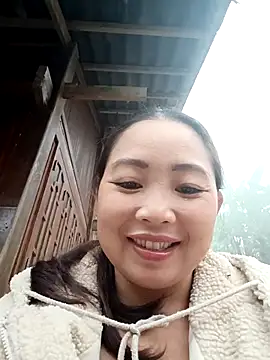 PhamPhung online show from November 5, 2025, 12:14 am